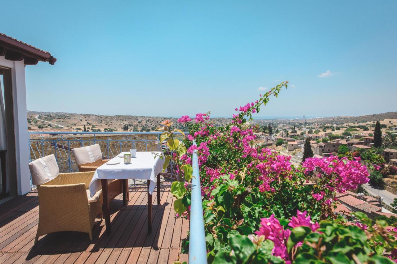 Adamos Hotel Apartments Tochni Exterior photo