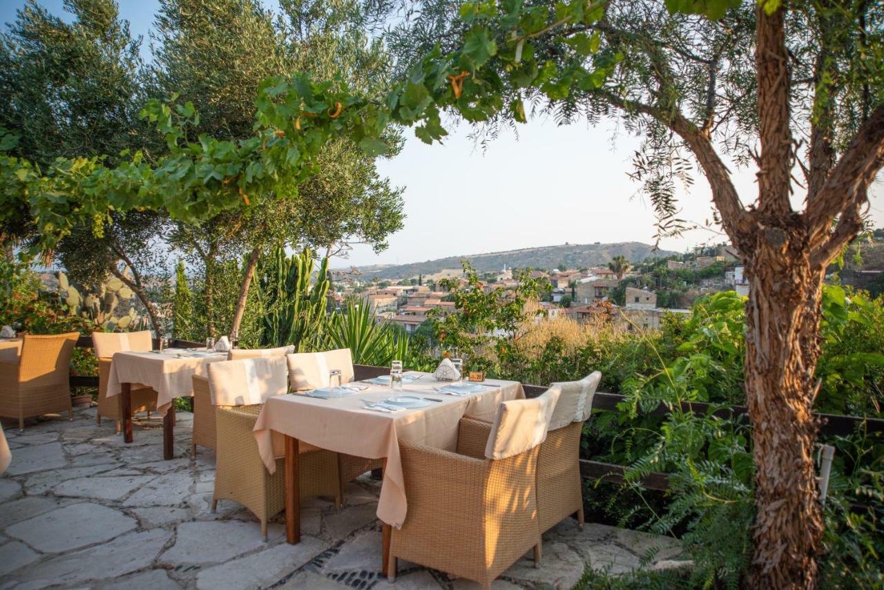 Adamos Hotel Apartments Tochni Exterior photo